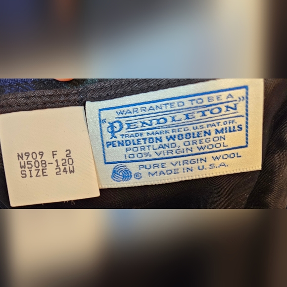 Women's 24 plus size Pendelton plaid wool skirt suit (uc) - Picture 12 of 12